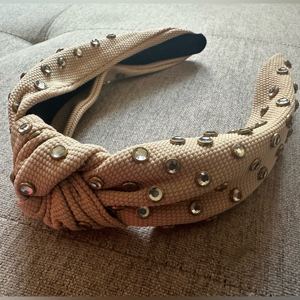Unbranded Jeweled Knotted Headband  Crystal
Please check color and condition